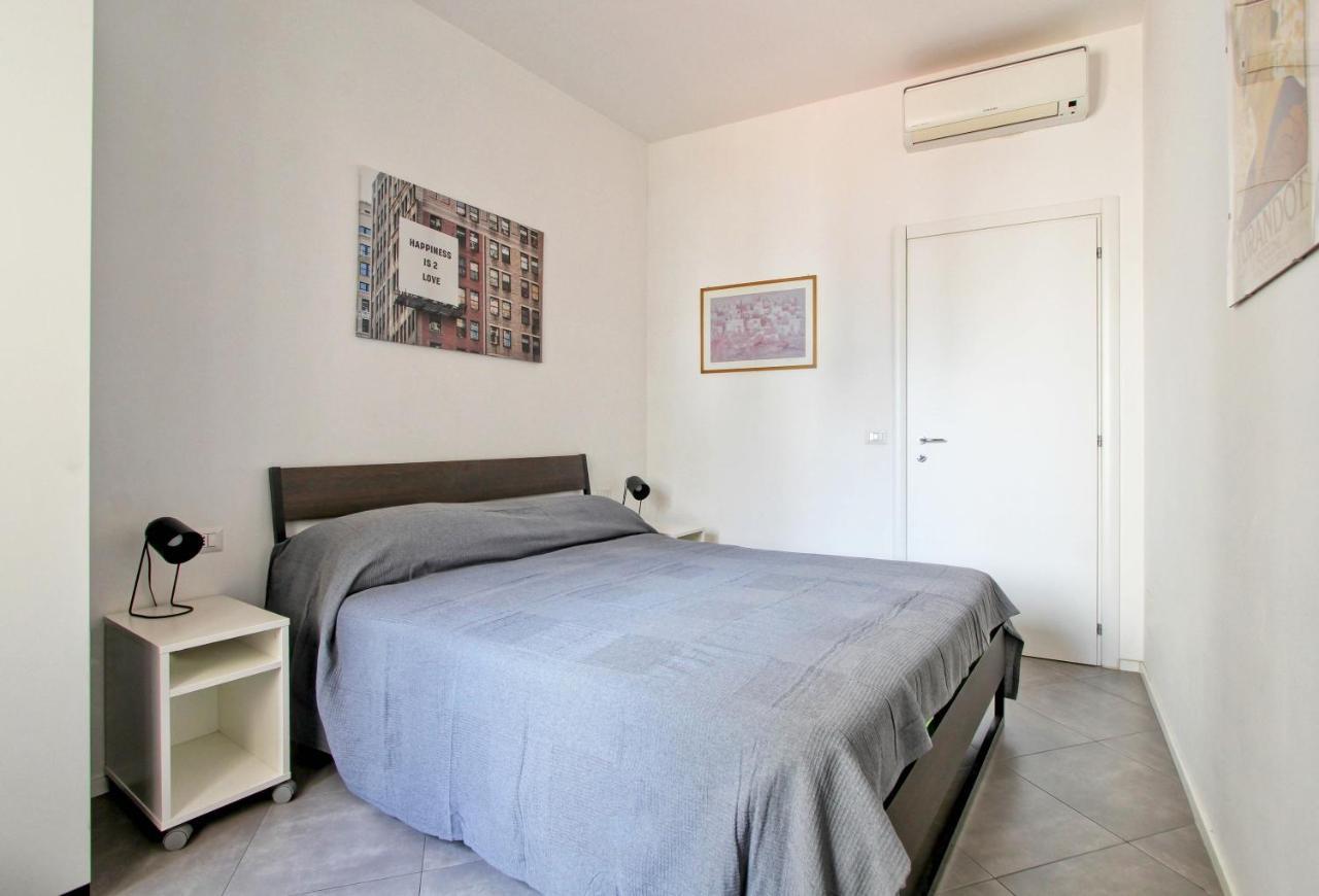 Roma Centro Storico * * * * *- Via Torino Suite מראה חיצוני תמונה